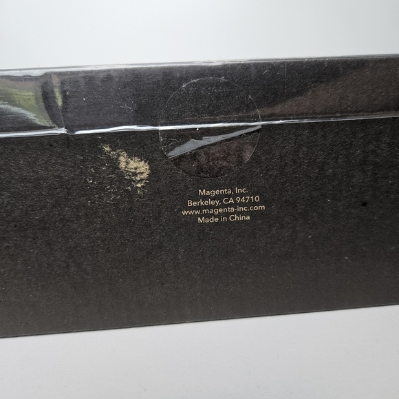 Johanna Parker Penguin salt and pepper shakers - Picture 3 of 4